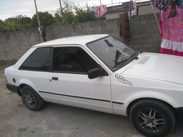 Vendo ou troco num carro mais novo gol,uno,palio.etc - Foto 3