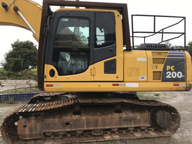 Escavadeira KOMATSU PC 200 - Foto 4