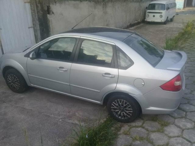 Ford fiesta sedan 2005