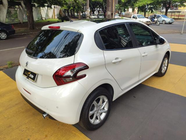 Peugeot 208 Allure 2017 Automatico com Teto - Foto 3