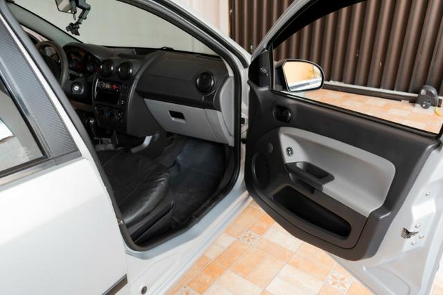 Ford Fiesta 4 portas FLEX ano 2008/2009 - Foto 11