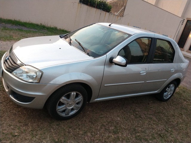 RENAULT LOGAN EXPRESSION 1.6 COMPLETO