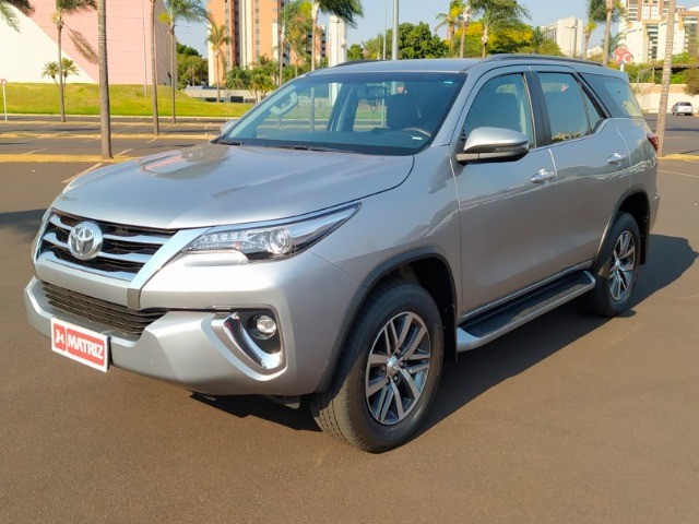 SW4 SRX 4X4 DIESEL 7 LUGARES