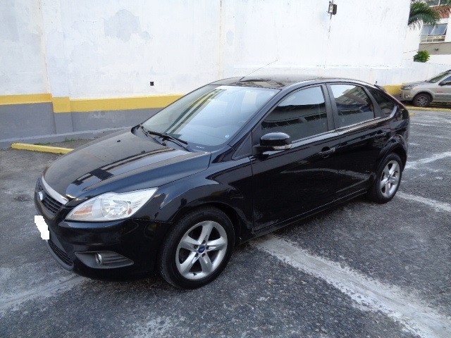 FOCUS 2012 AUTOMÁTICO COMPLETO COM BOTÃO START STOP COM 78.000 KM RODADOS