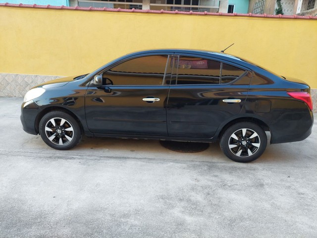 NISSAN VERSA 1.6 SL 14/14