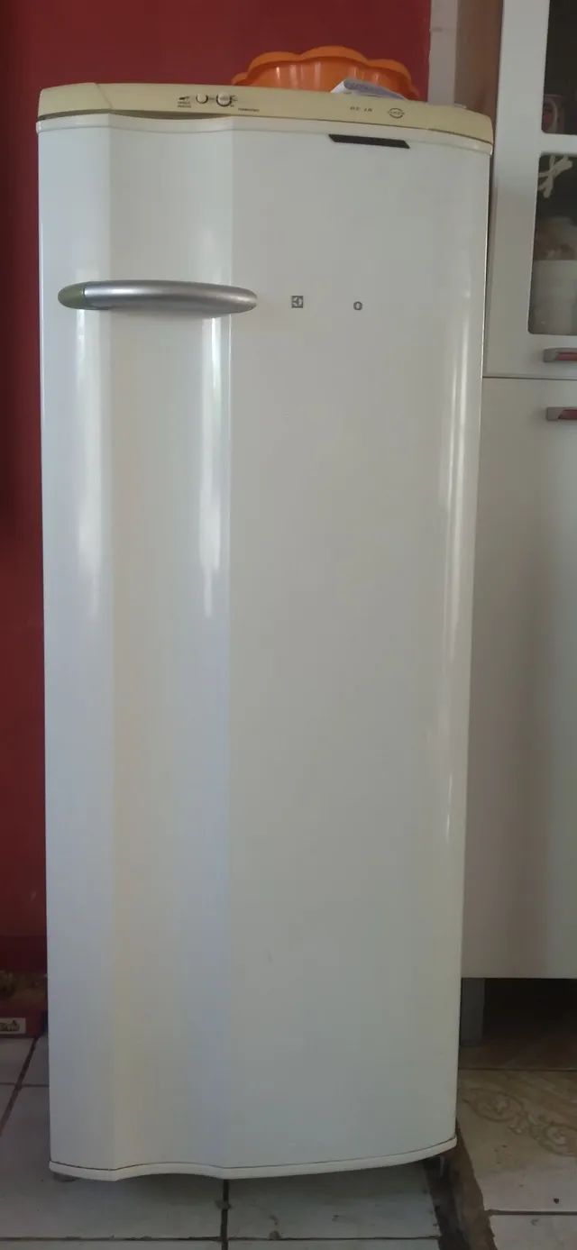 Geladeira Eletrolux usada 