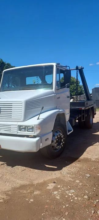 Caminhão tele entulho - Ótimo estado! - Foto 13