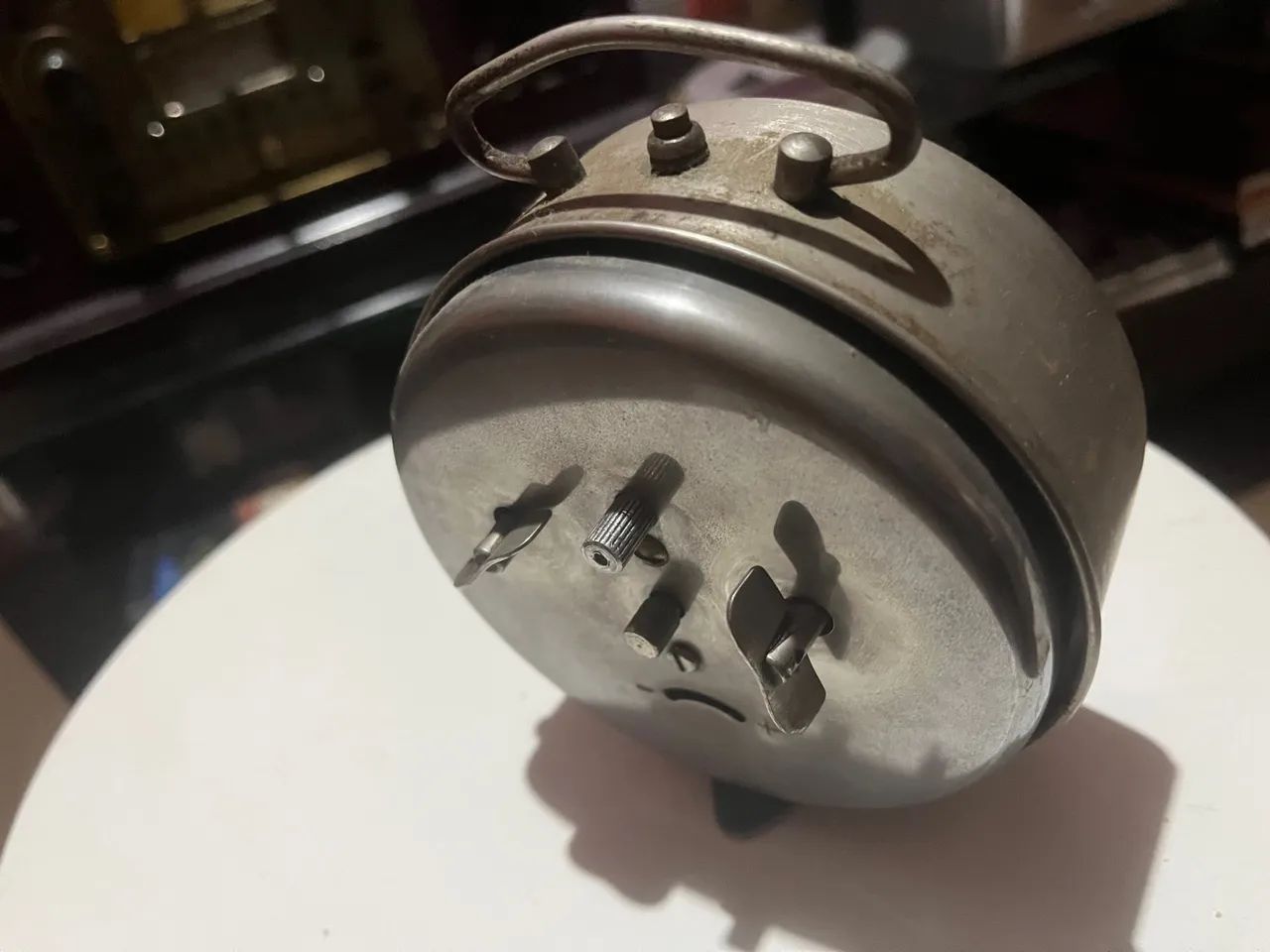 Relógio Despertador antigo  - Foto 4