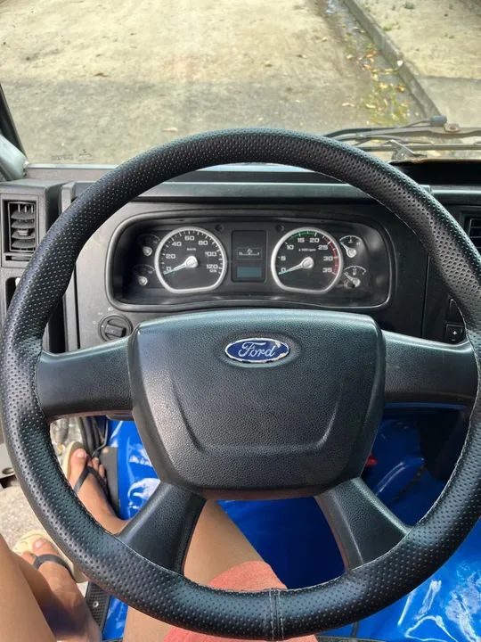 FORD CARGO 816 ANO 2015 - Foto 7