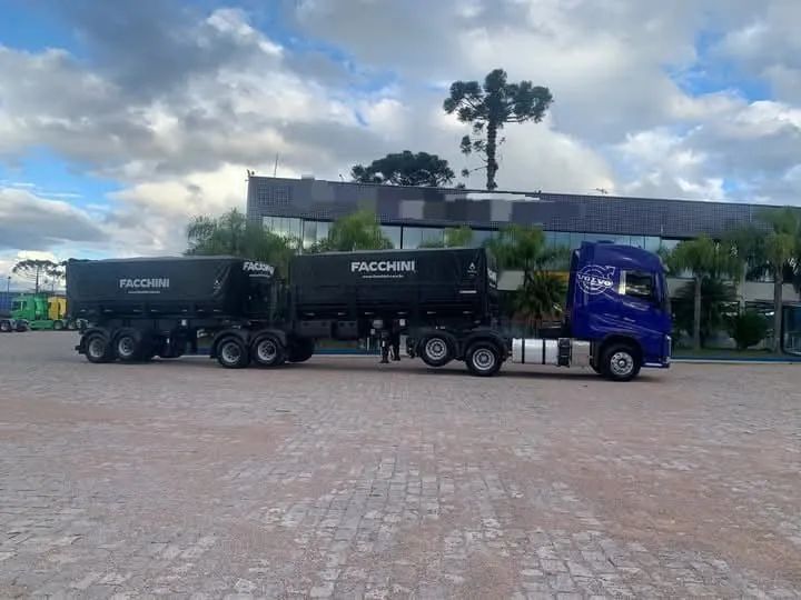 Volvo FH 540 + Bicaçamba ano 2022 - Foto 4
