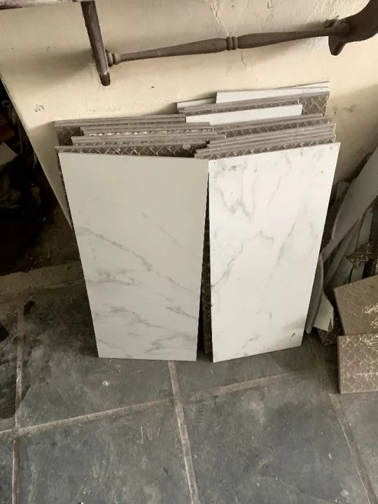 Sobras de Porcelanato Delta Balmes 63x63 Classe A