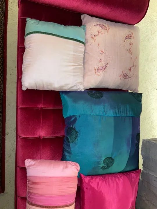 almofadas indianas bordadas de alta qualidade - Foto 2