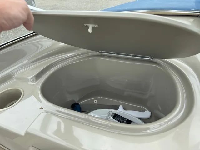 Lancha Bayliner Capri 18,5  - Foto 9