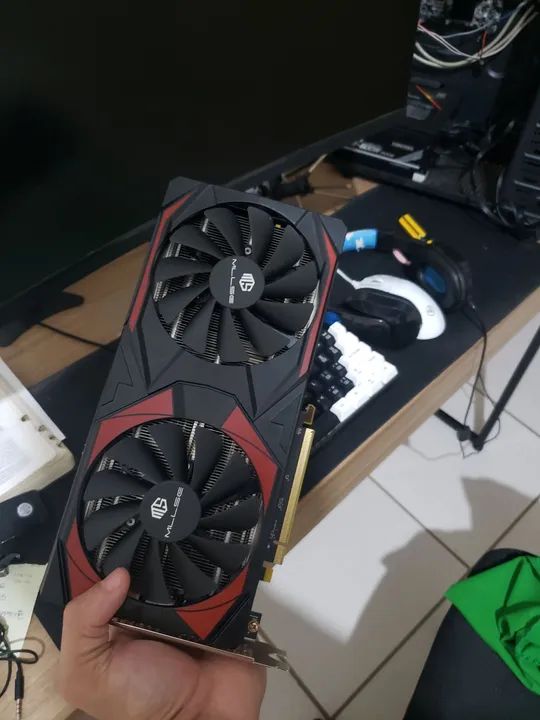 Placa de Vídeo RX5700XT Leia a descrição  - Foto 2