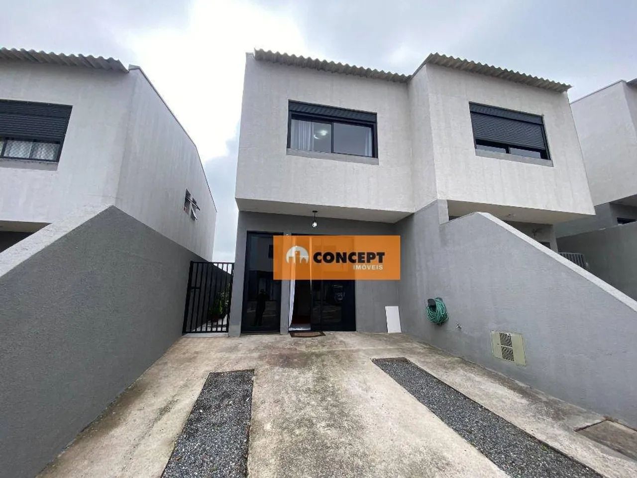 Sobrado à venda, 118 m² por R$ 395.000,00 - Chácaras Ceres - Suzano/SP