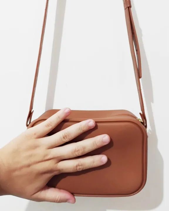 Bolsa média estruturada caramelo transversal dia a dia  - Foto 4