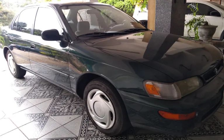 Toyota Corolla LE 1.8 1997