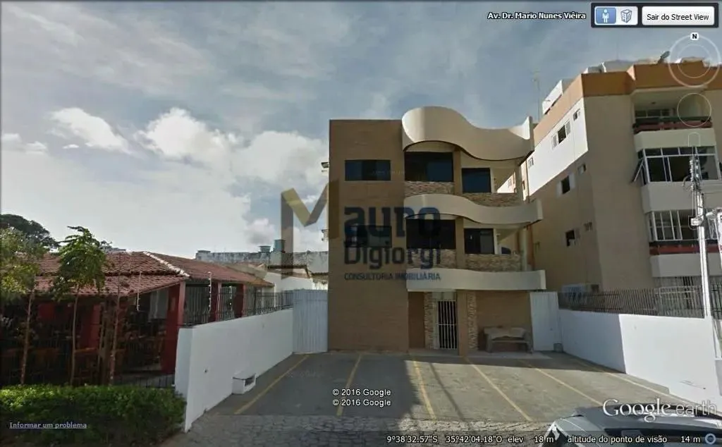 Hotel/Pousada na Jatiuca com 16 Suítes, a uma quadra do mar.