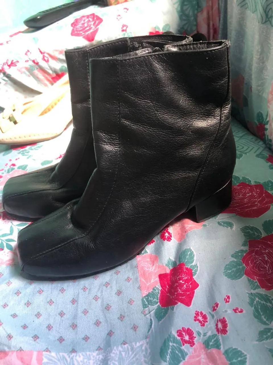 Botas de couro pretas