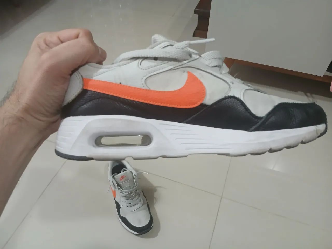 Vendo Nike Air Branco Classico! Fique sempre no Estilo! - Foto 2