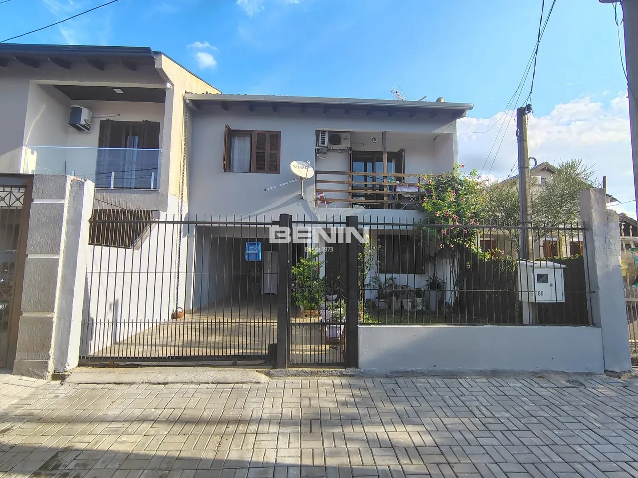 Venda de Sobrado em Canoas-RS, bairro Mato Grande com 175m² Área Const. Venda de Sobrado e