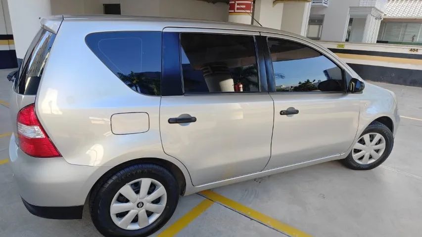 Nissan Livina 1.8 16V Flex Fuel Aut. 2010 - Foto 5