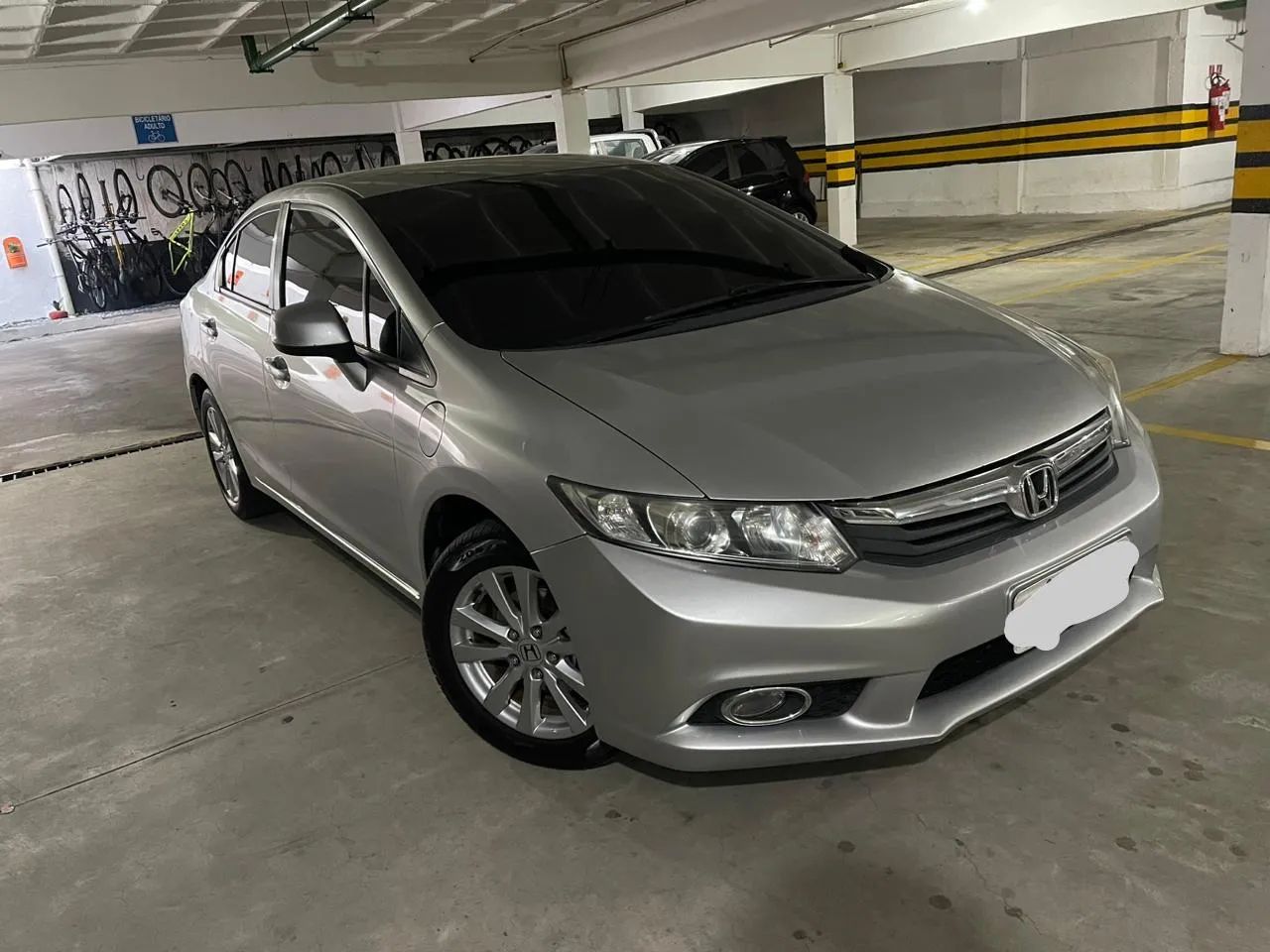 Honda Civic 2014/2014 Automático (Apenas 110.250km originais)
