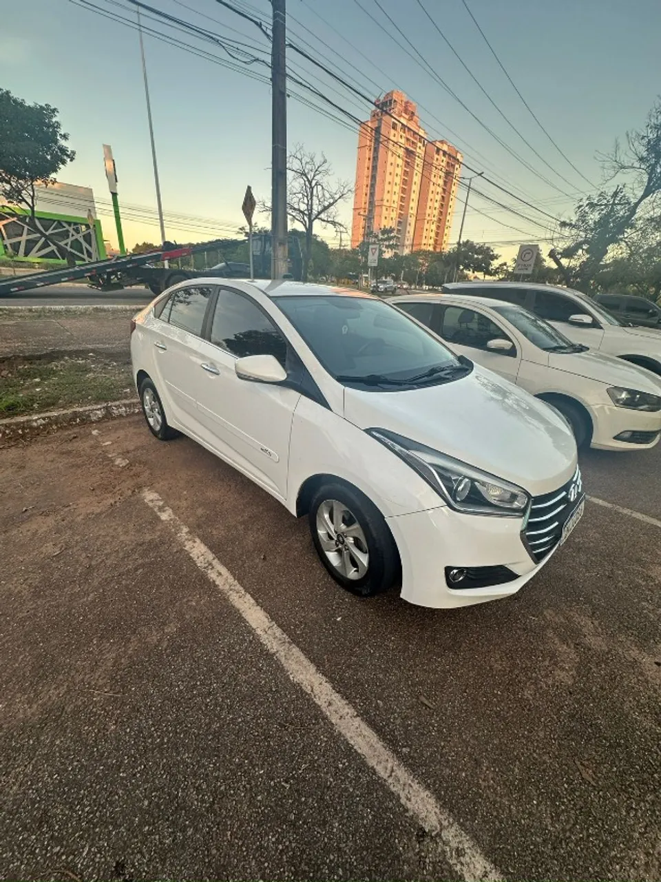 HB20S Premium 1.6 Automático 17/17