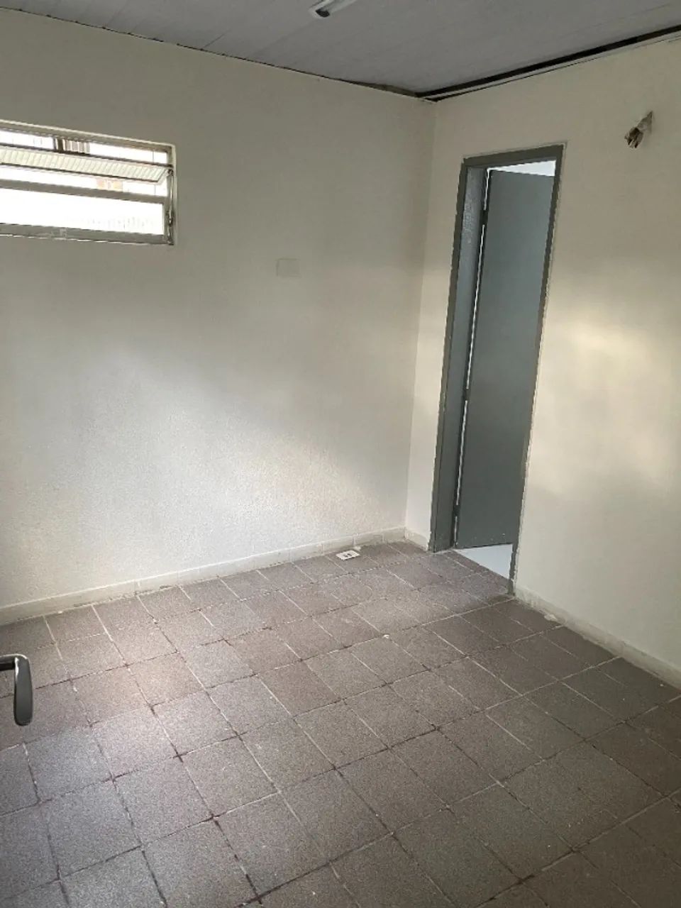Alugo 1º andar com 5 salas e 3 banheiros na Madalena (100m²) - Foto 5