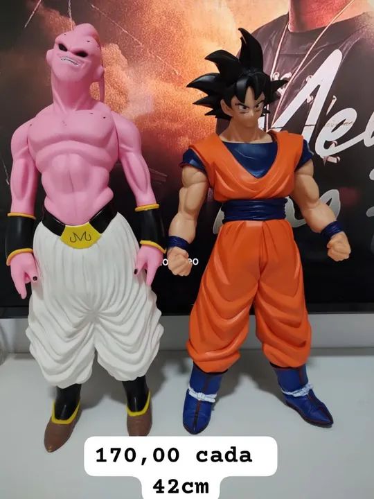 Dragon Ball - GOKU e MAJIN BOO GIGANTE 