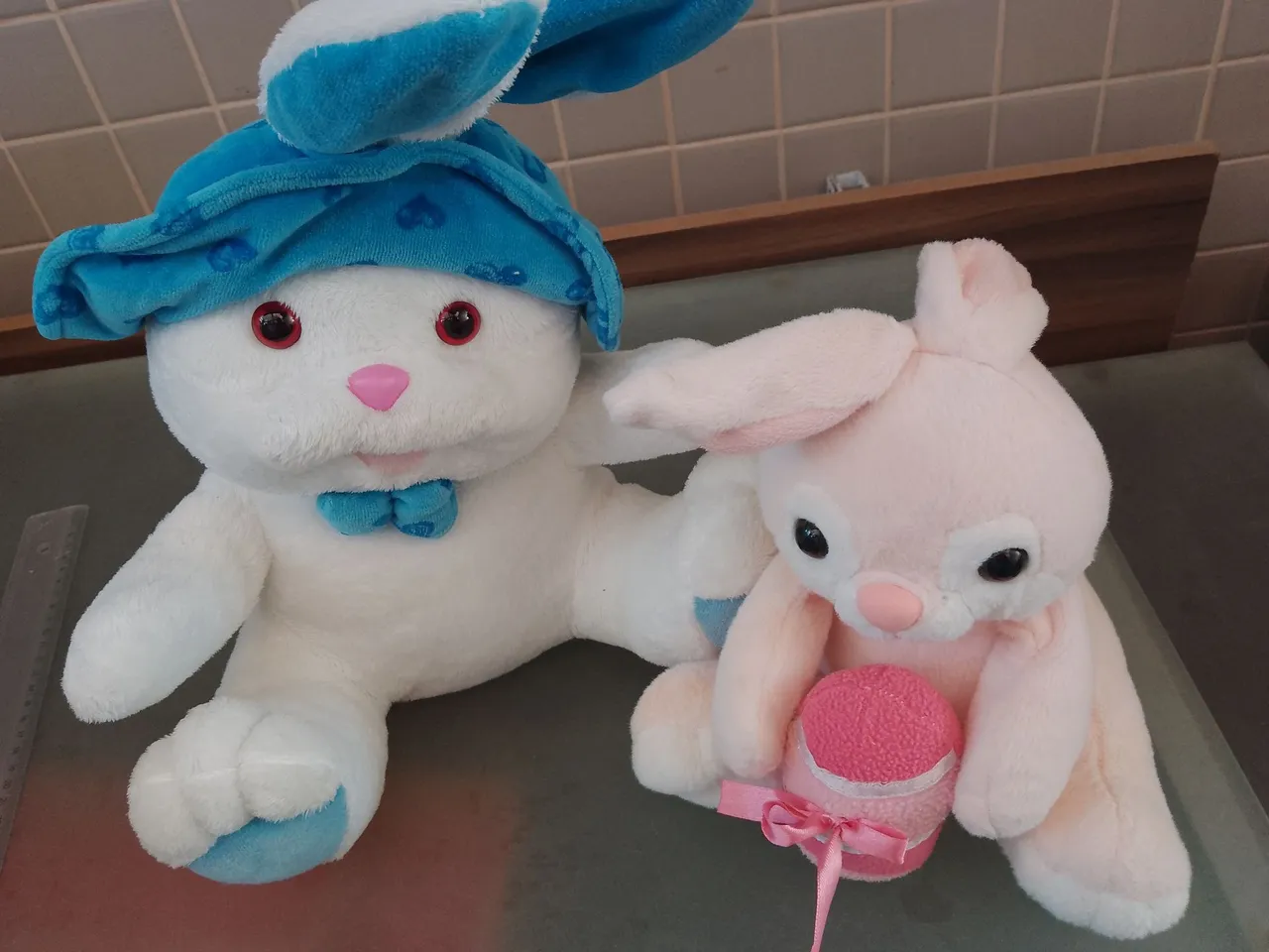 Par de coelhinhos de pelúcia - Azul e Rosa