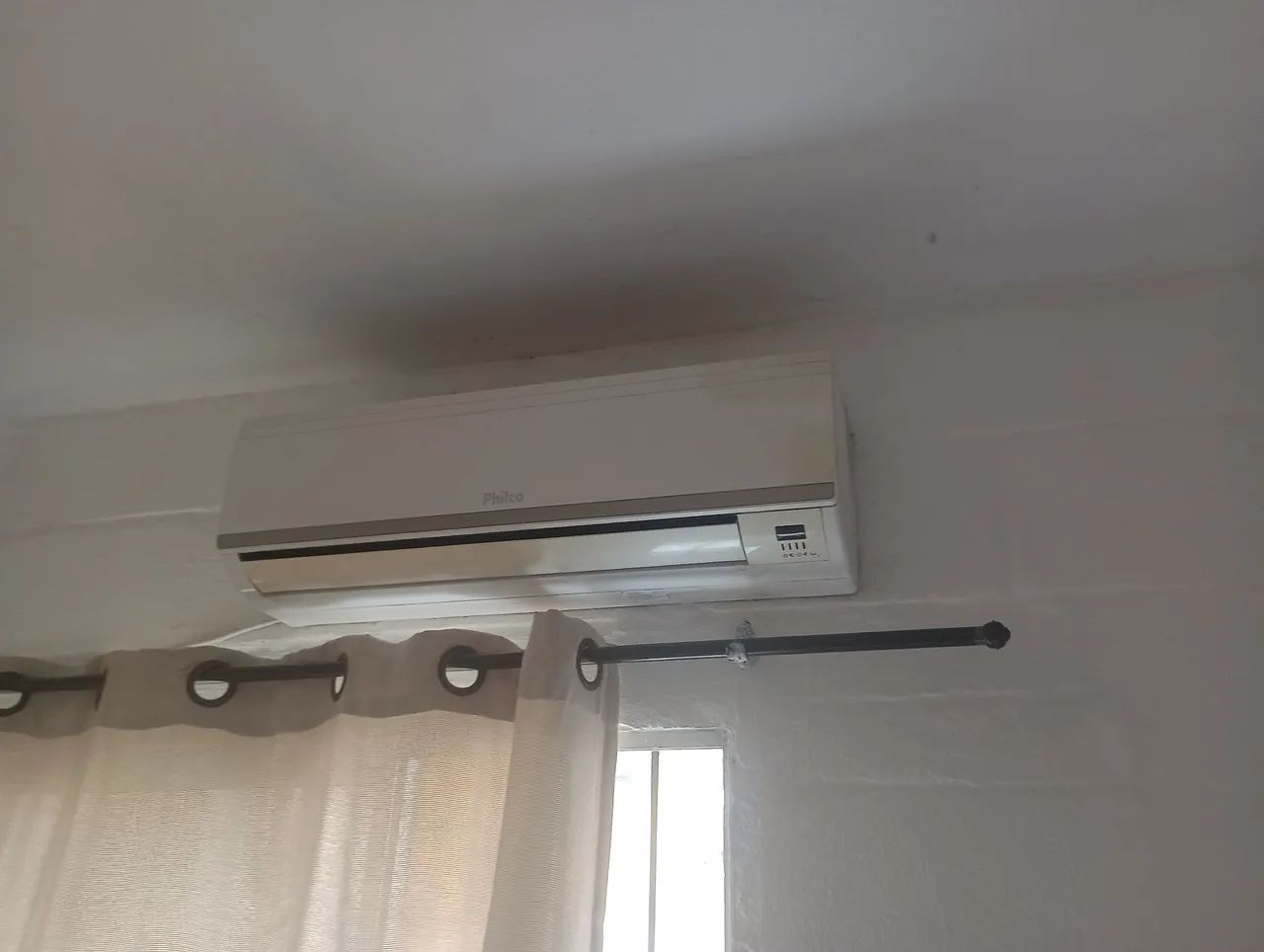 Ar condicionado 12 mil BTUs Philco sem gás 