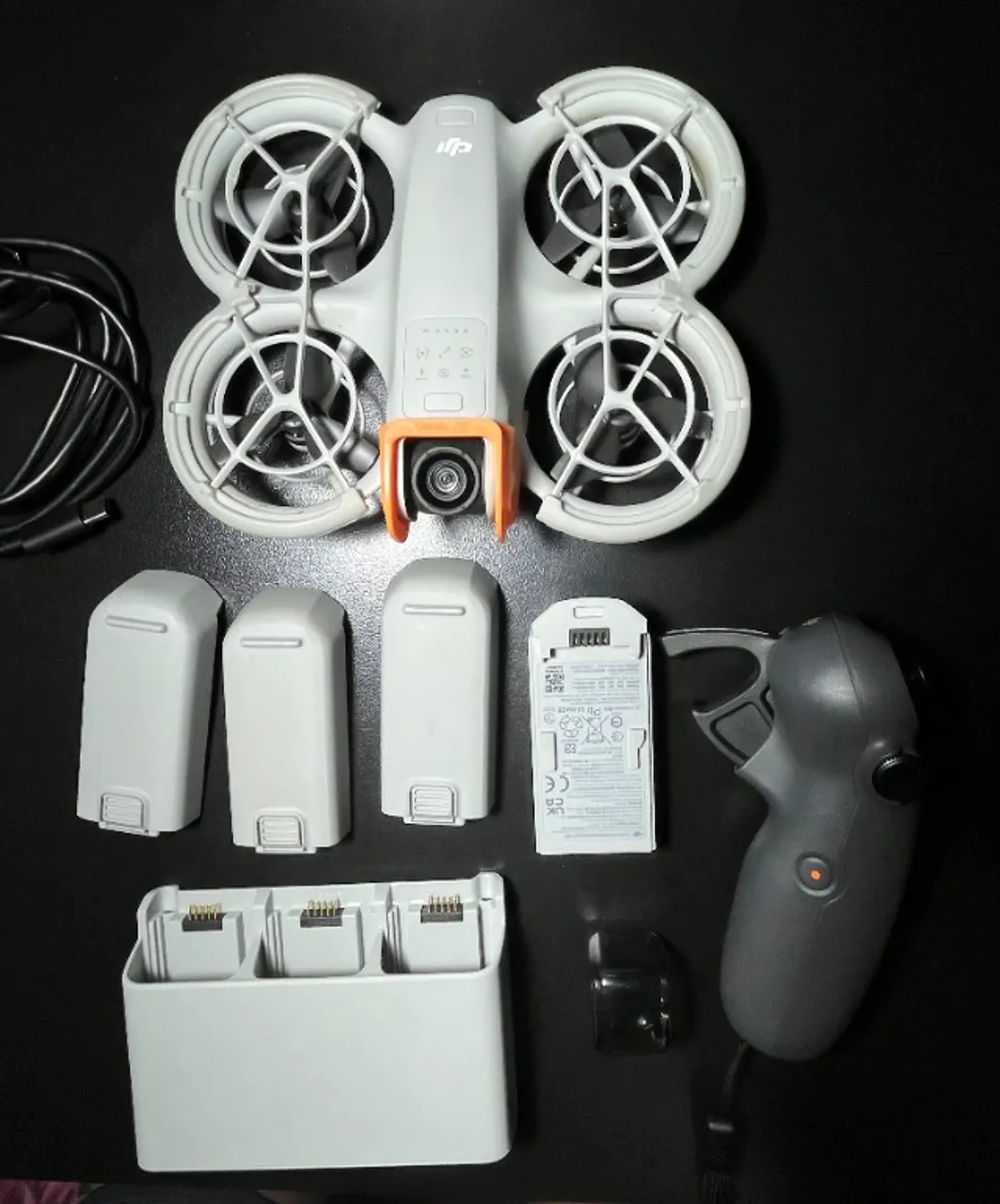 Drone DJI Neo Fly More Combo (Controle DJI Motion 3 e DJI Goggles N3) + 4 Baterias