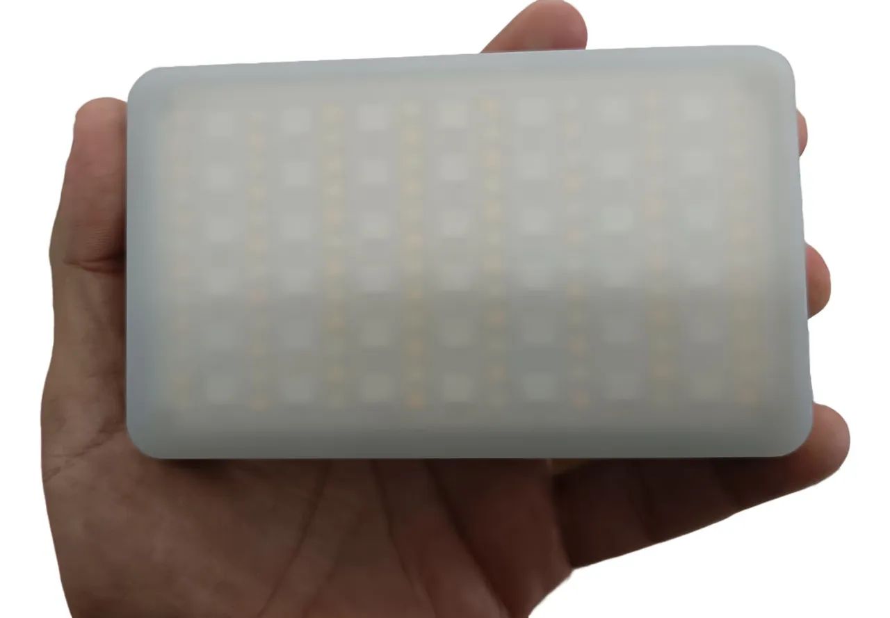 LUMINARIA DE LED PORTATIL RECARREGAVEL<br> - Foto 4