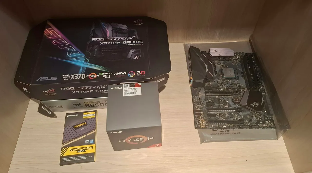 Ryzen 7 2700 com placa mãe x370 rog e 16 gb de ram 3200mmts cl16