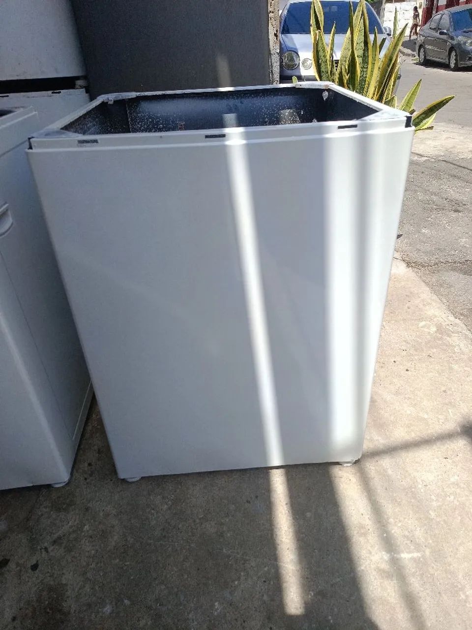 Gabinete para máquina de lavar roupa. 