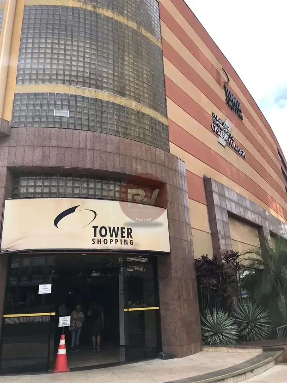 COMPLEXO EMPRESARIAL OSCAR FUGANTI