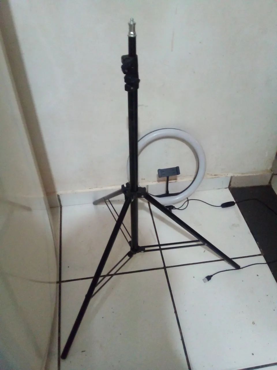 Tripé profissional ring Light 2m iluminação foto - video p/ celular  - Foto 3