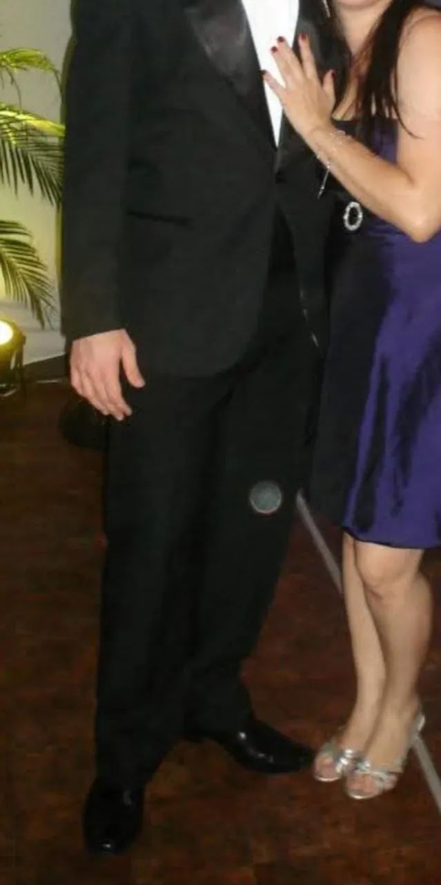 Vestido de festa roxo com detalhes - Foto 2