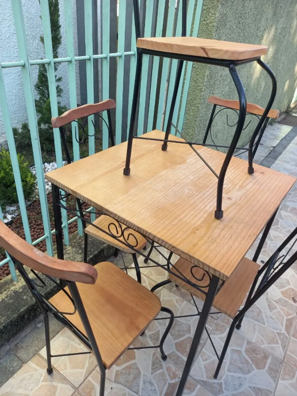 Conjunto De Mesa E Cadeiras De Ferro Mesas No Brasil 