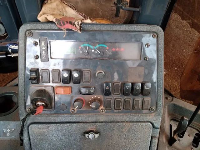 retroescavadeira john deere 310 l 4x4 cabinada ano 2019 - Foto 8