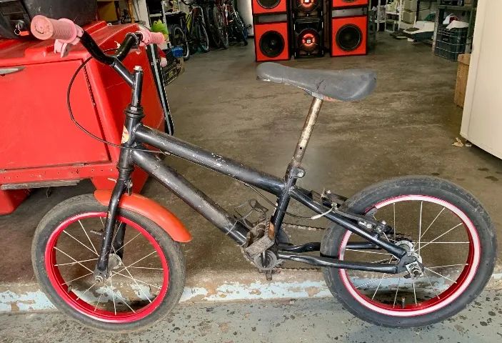 Bicicleta infantil Aro 16 em bom estado  - Foto 4