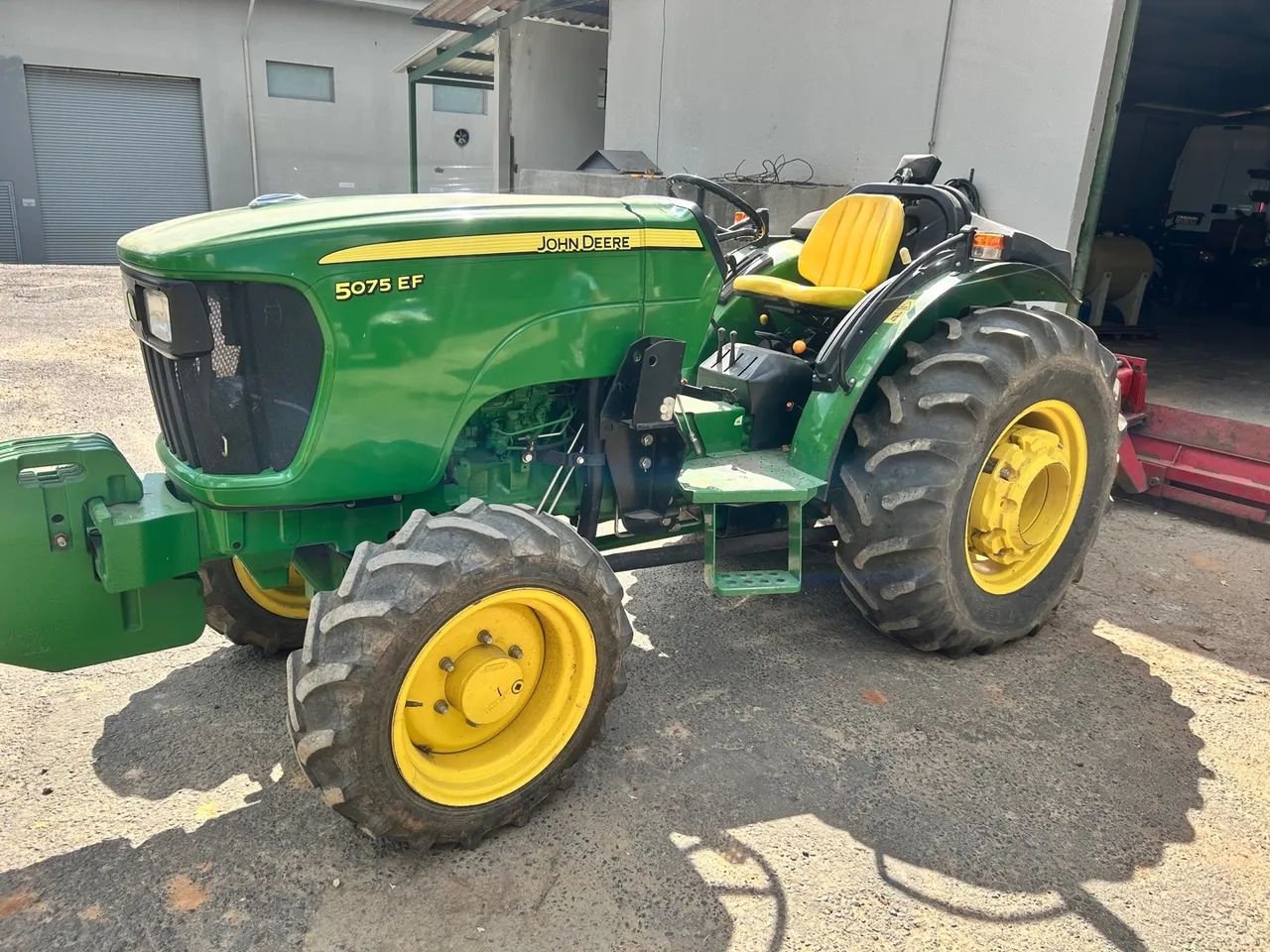 Trator John Deere em ótimo estado - Foto 6