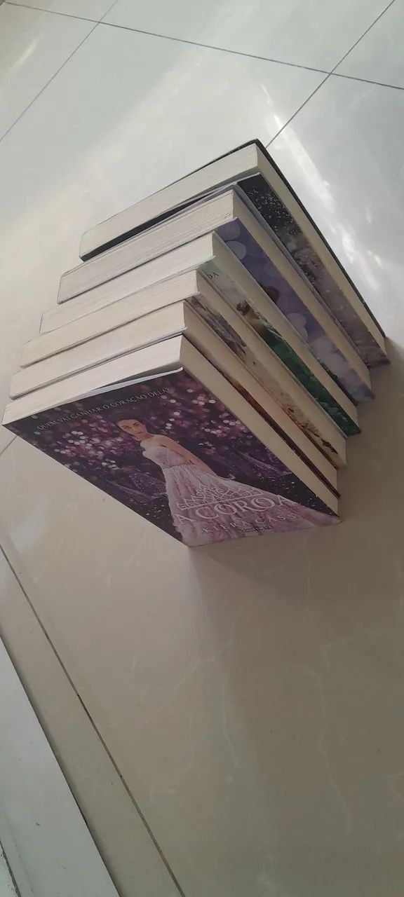 Livros da Série A Seleção - Kiera Cass - Foto 3