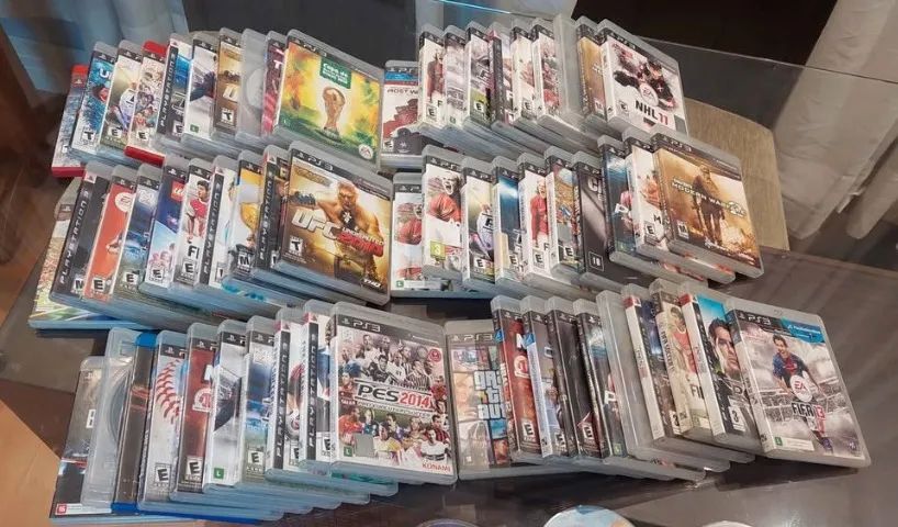 Jogo Ps3 original 67 jogos na compra lote sai 15 reais cada Só vendo lote todo