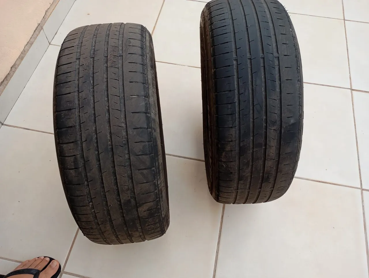 Venda pneus 