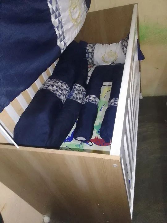 Berço de bebê com kit berço completo - Foto 2