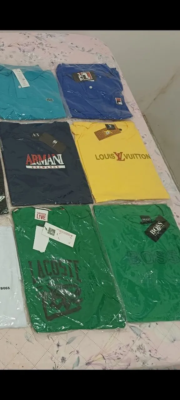 Camisas e camisetas de marcas famosas