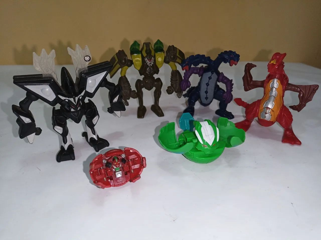 Bonecos Bakugan  - Foto 4
