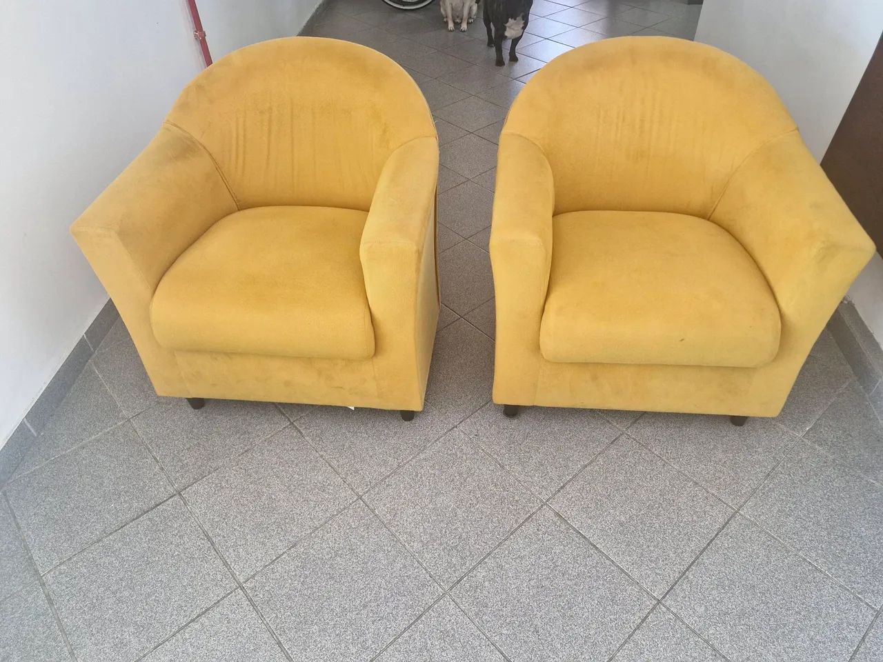 Poltrona Amarela Confortável - Foto 4